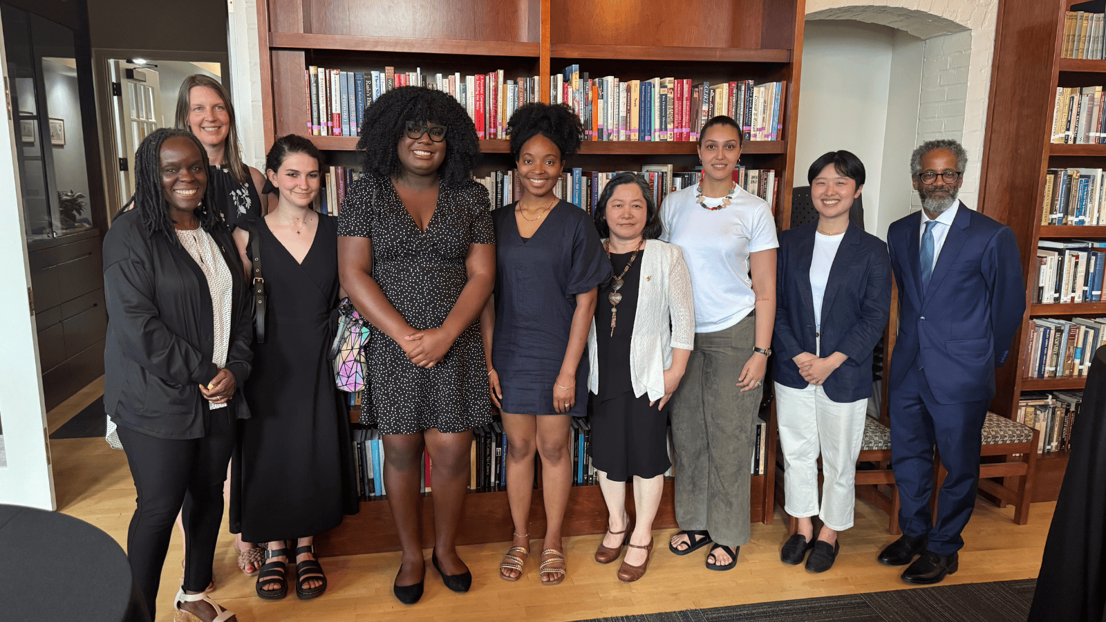 Graduates with faculty members